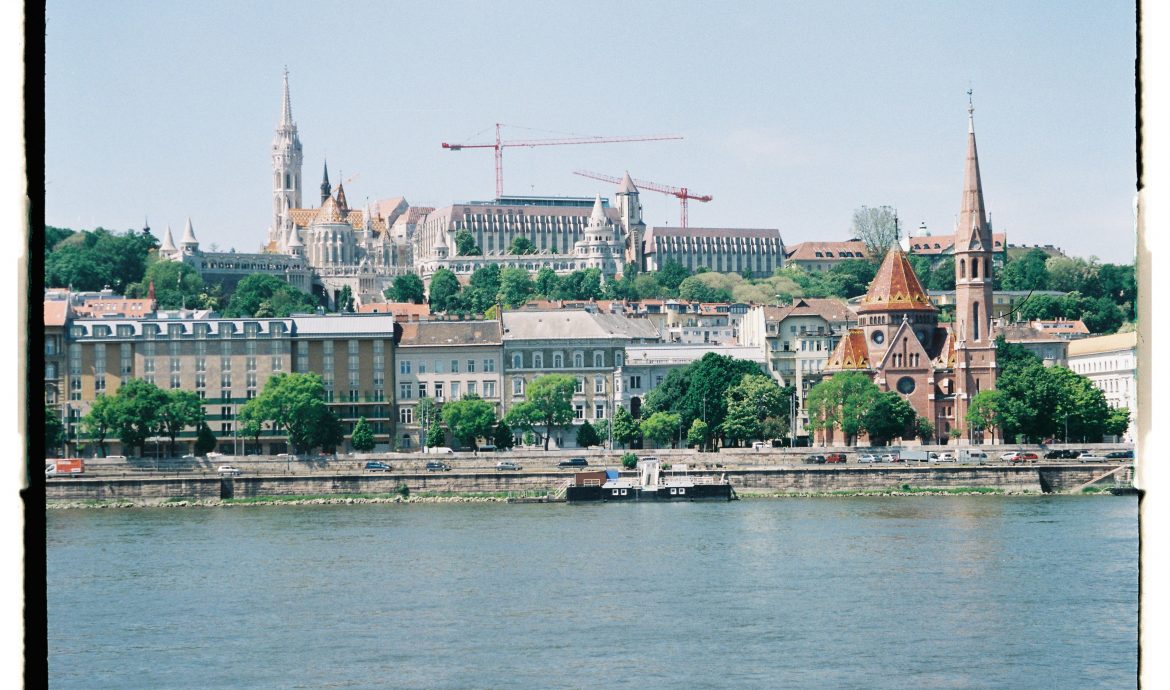 Bên bờ Danube – Budapest