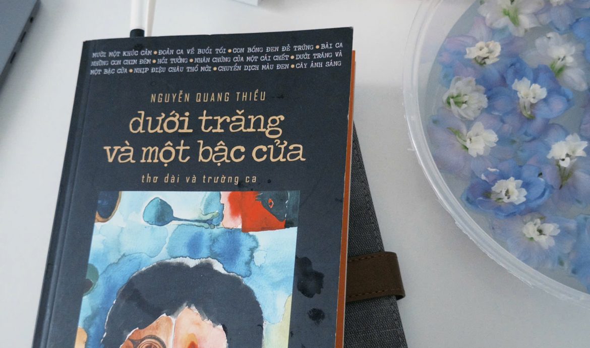 Mấy cuốn thơ trong đời